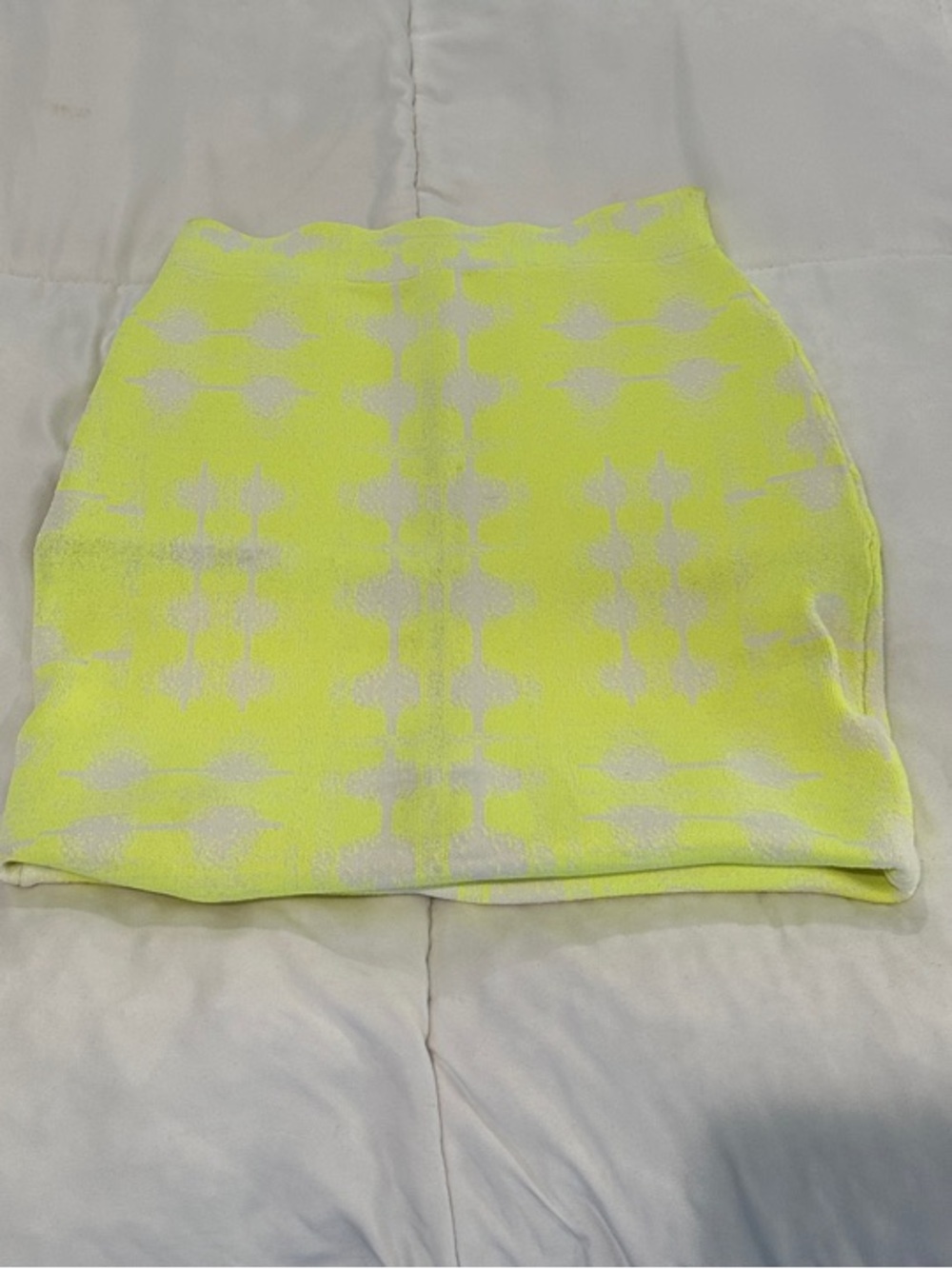 BCBGMaxAzria Neon Yellow and White Patterned Mini Skirt